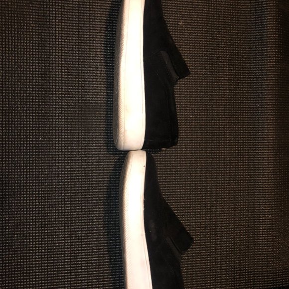 Steve Madden Gills Sneaker - Picture 7 of 8